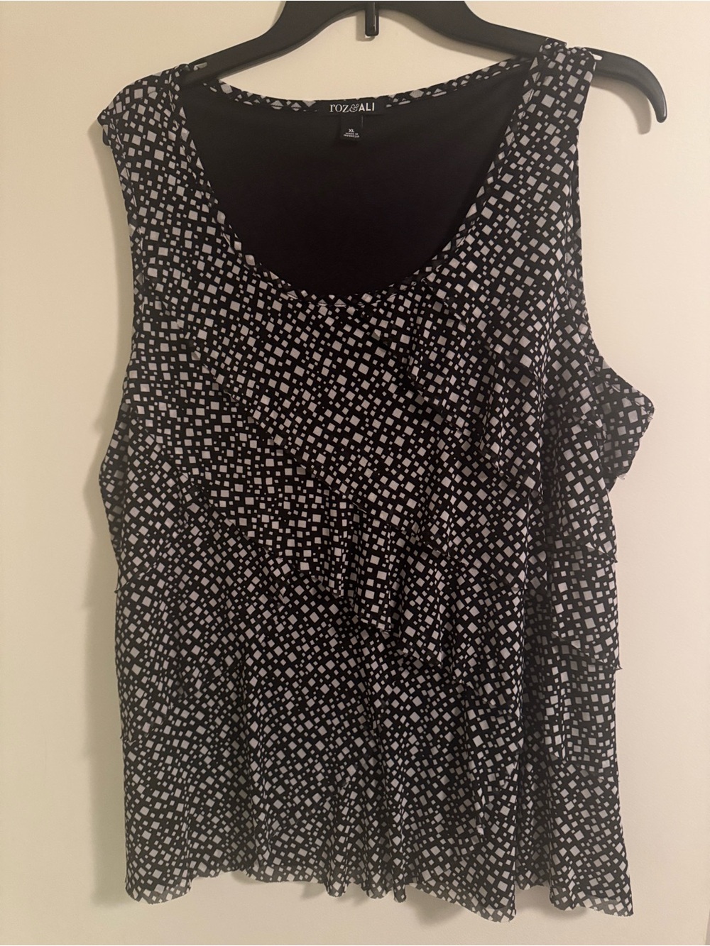 Three Cool SummerTanks. One great Price!! - Picture 2 of 3